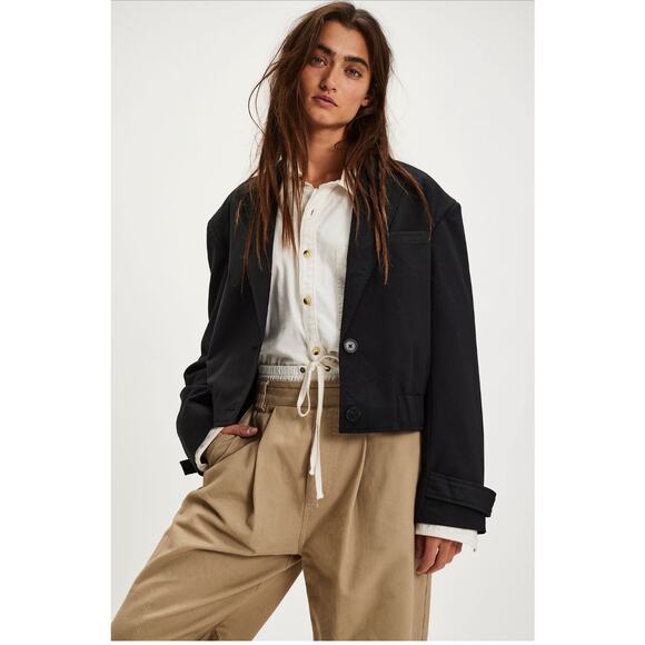 Free People NWT Black Agnes Solid Cropped Jacket Women’s Size Small Retail $298 - Picture 1 of 12